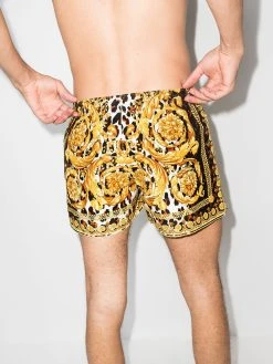 Versace short de bain à imprimé baroque