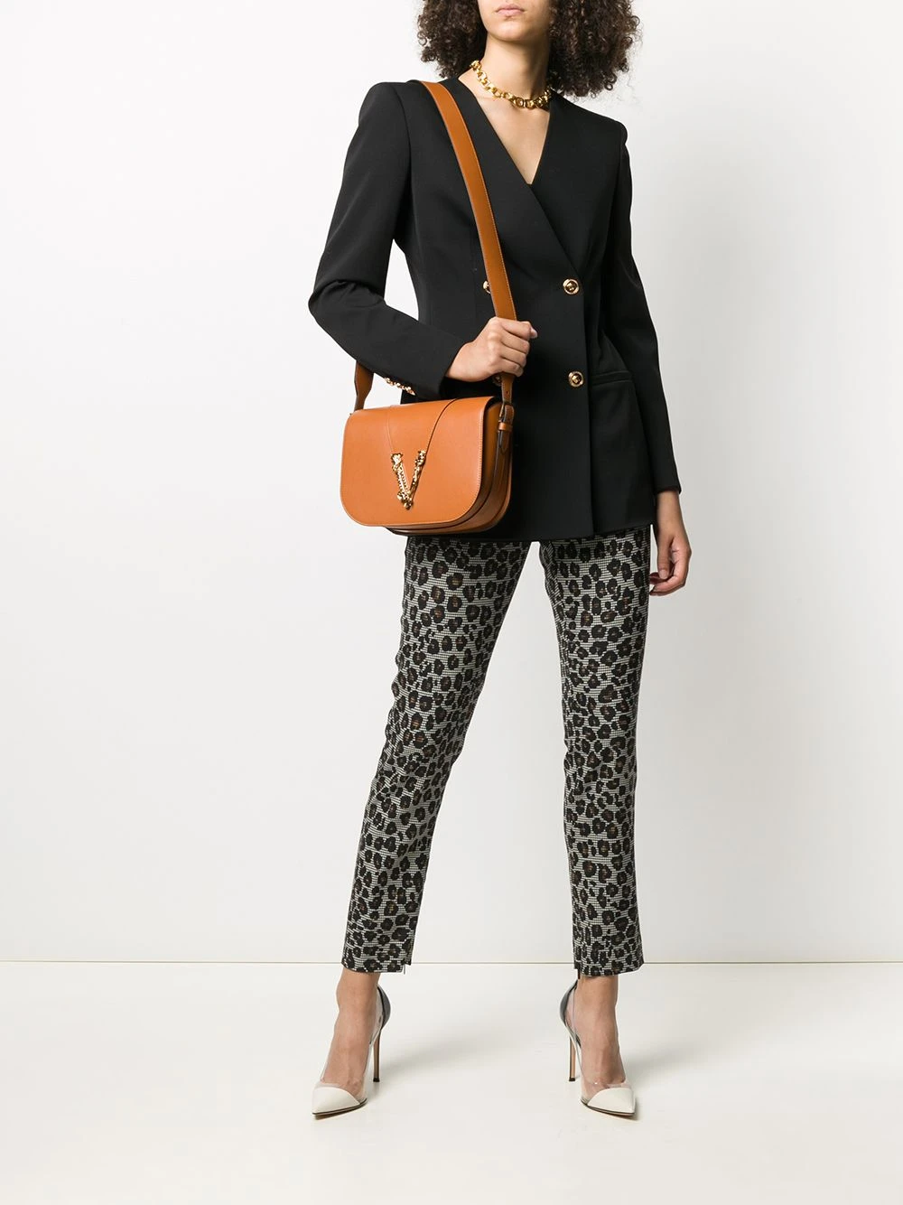 Versace Pantalon droit à imprimé léopard Prix Réduit pantalons de costume femme 4 Versace pantalon droit à imprimé léopard