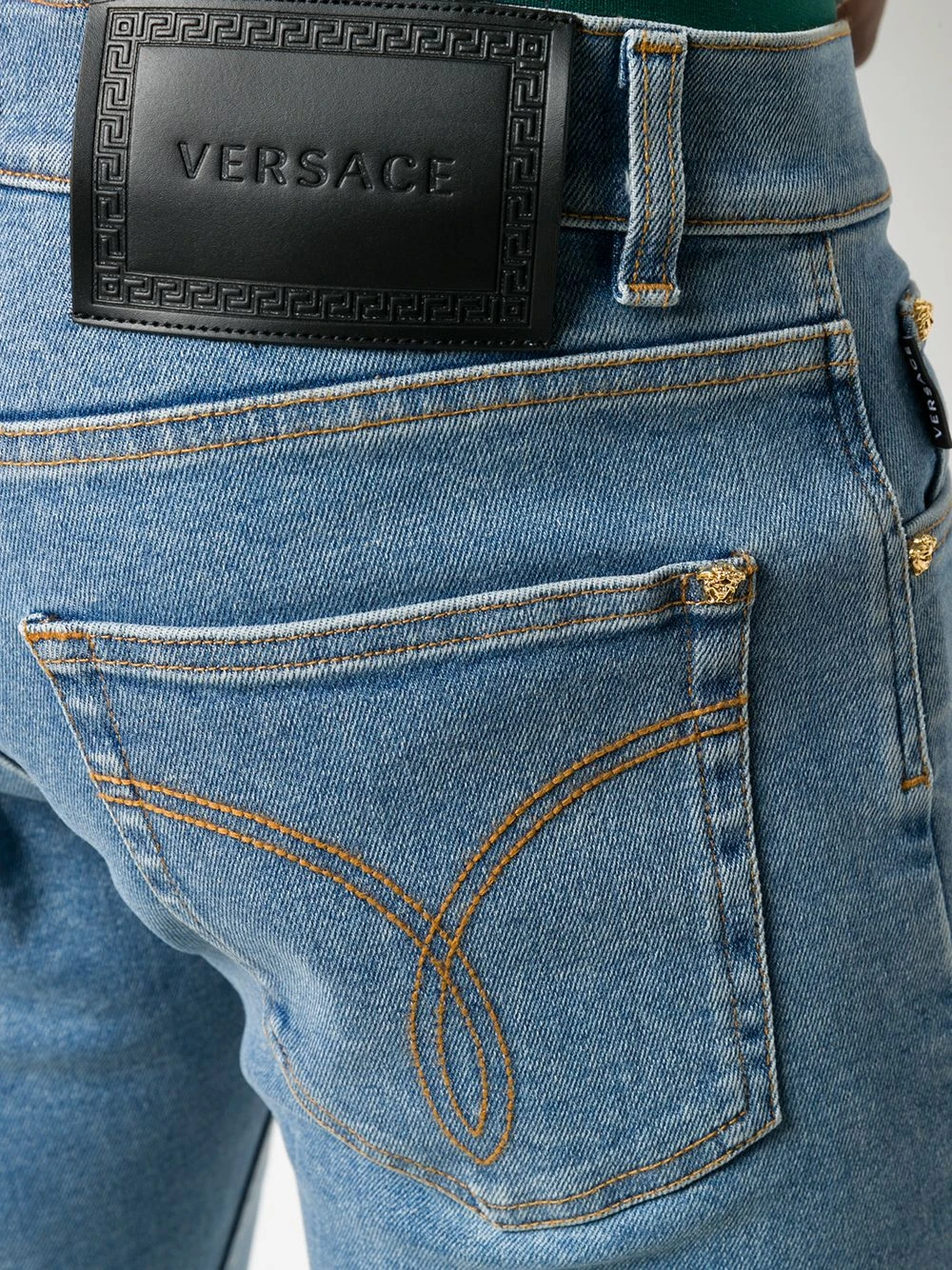 Soldes En Ligne Versace Jean slim à patch logo jeans slim homme 7 Versace jean slim à patch logo