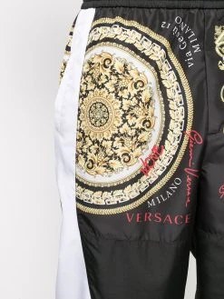 Versace Pantalon de jogging à imprimé baroque Prix Exclusifs pantalons de survêtement homme 13 Versace pantalon de jogging à imprimé baroque