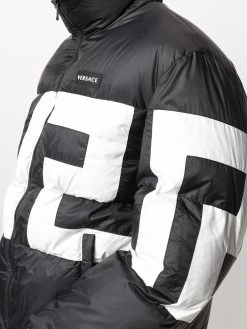 Versace veste matelassée à imprimé Greca