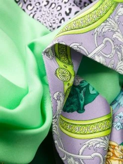 Versace robe courte à imprimé baroque