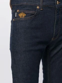 Versace Jean droit à motif Medusa brodé Prix Exclusifs jeans droits femme 15 Versace jean droit à motif Medusa brodé