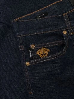 Versace Jean droit à motif Medusa brodé Prix Exclusifs jeans droits femme 16 Versace jean droit à motif Medusa brodé