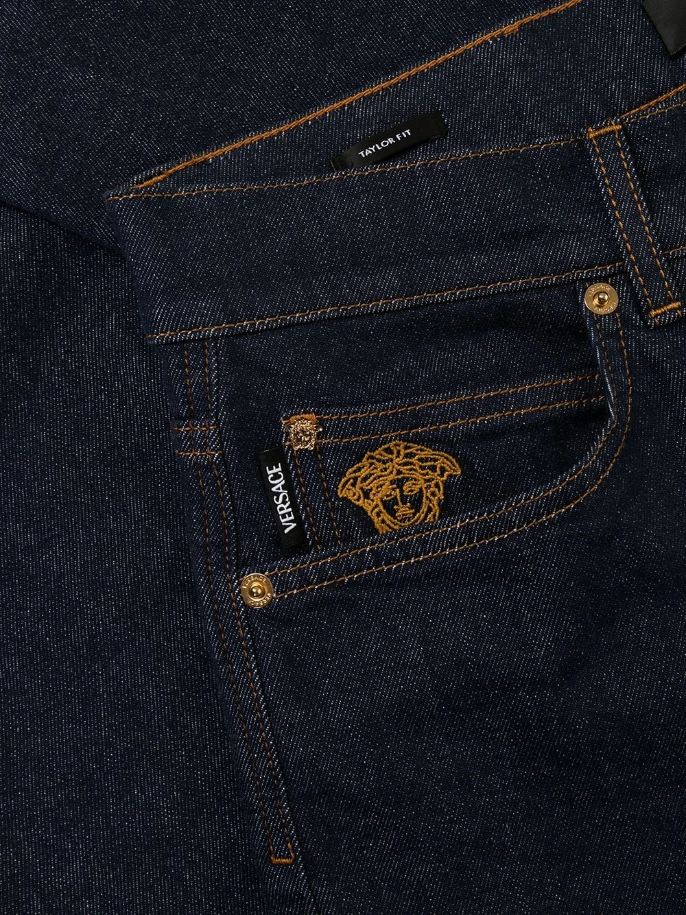 Versace Jean droit à motif Medusa brodé Prix Exclusifs jeans droits femme 9 Versace jean droit à motif Medusa brodé