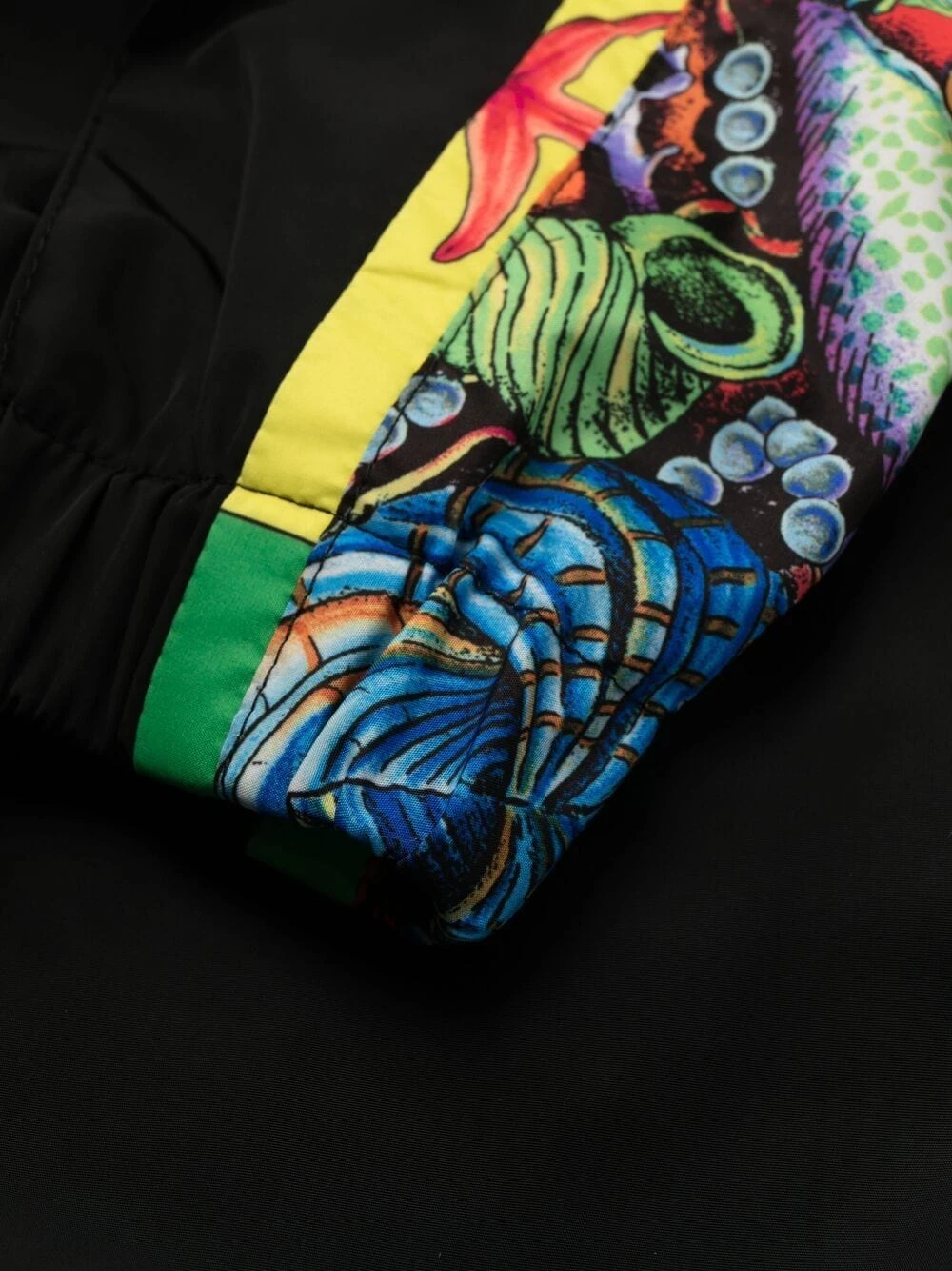 Versace Meilleur Prix Garanti Pantalon de jogging à imprimé graphique pantalons de survêtement homme 9 Versace pantalon de jogging à imprimé graphique