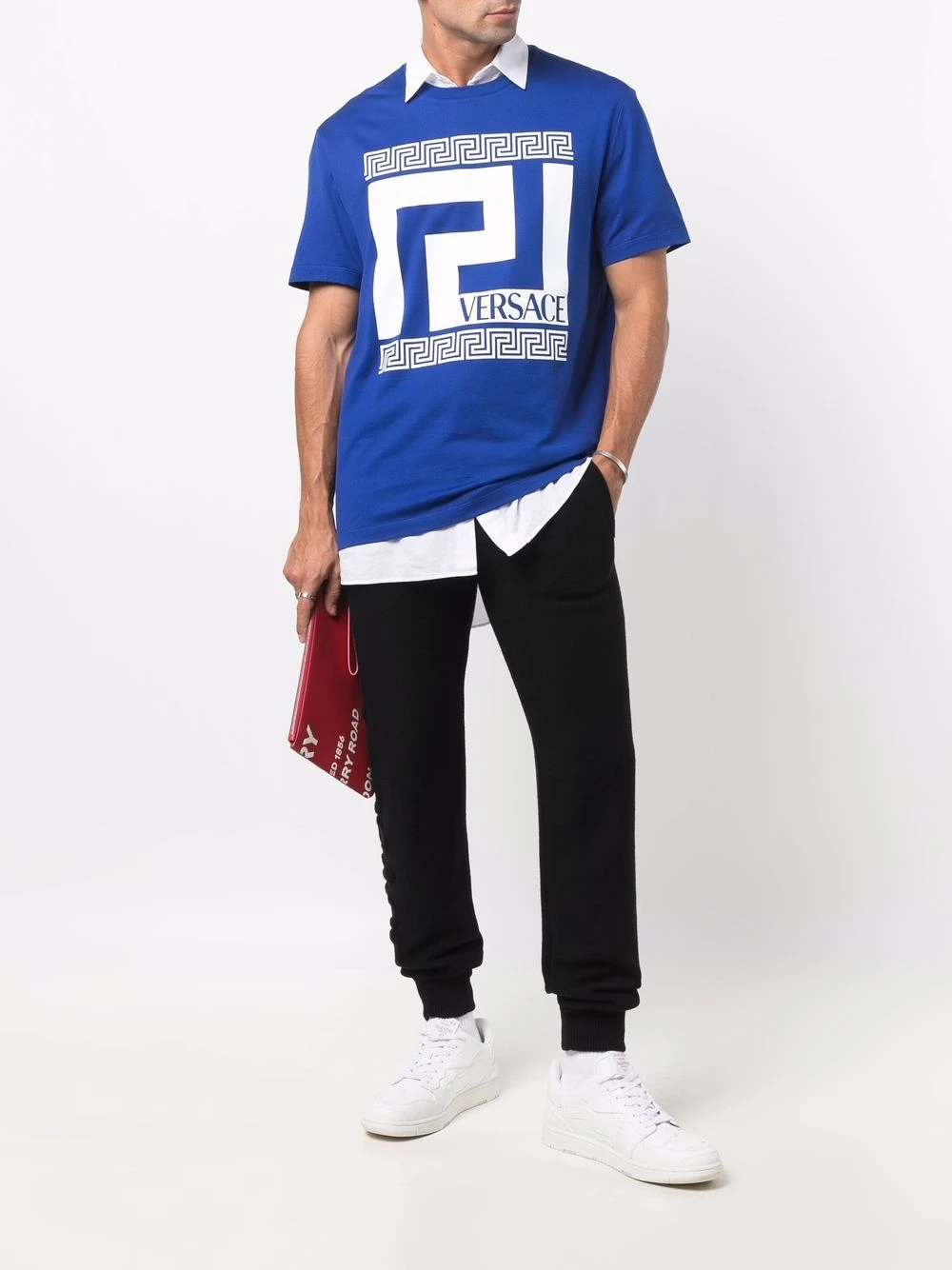 Versace Un Tarif Préférentiel Pantalon de jogging à logo pantalons de survêtement homme 4 Versace pantalon de jogging à logo