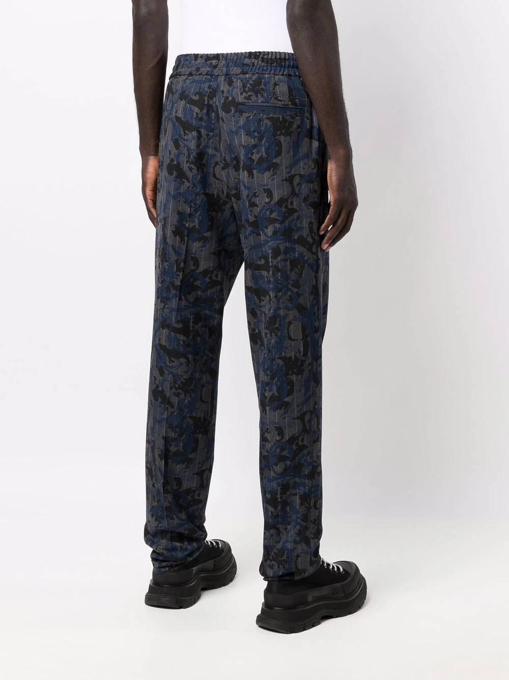 Prix Sacrifiés Versace Pantalon droit à motif baroque pantalons droits homme 6 Versace pantalon droit à motif baroque