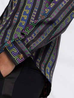 Versace Marchandise de première qualité Chemise en soie à imprimé Greca Neon chemises femme 10 Versace chemise en soie à imprimé Greca Neon