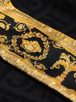 Versace couverture à motif baroque
