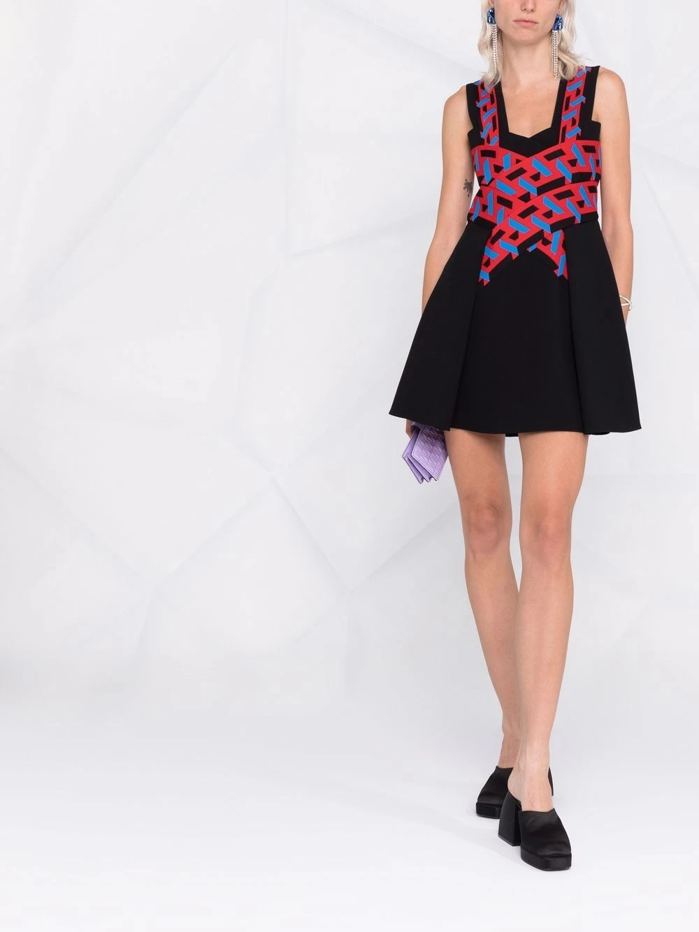 Prix d’Amis Versace Robe La Greca courte sans manches robes de soirée & robes de cocktail femme 4 Versace robe La Greca courte sans manches