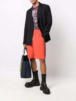 Versace short de sport à motif Greca