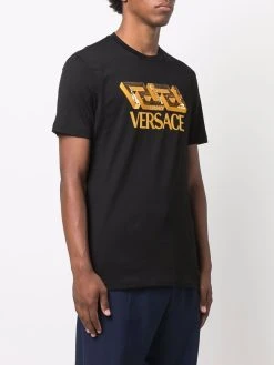 Versace Prix De Rêve T shirt à logo brodé de sequins t-shirts homme 9 Versace t-shirt à logo brodé de sequins