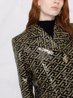 Versace Prix Sacrifiés Manteau à imprimé La Greca manteaux à simple boutonnage femme 14 Versace manteau à imprimé La Greca