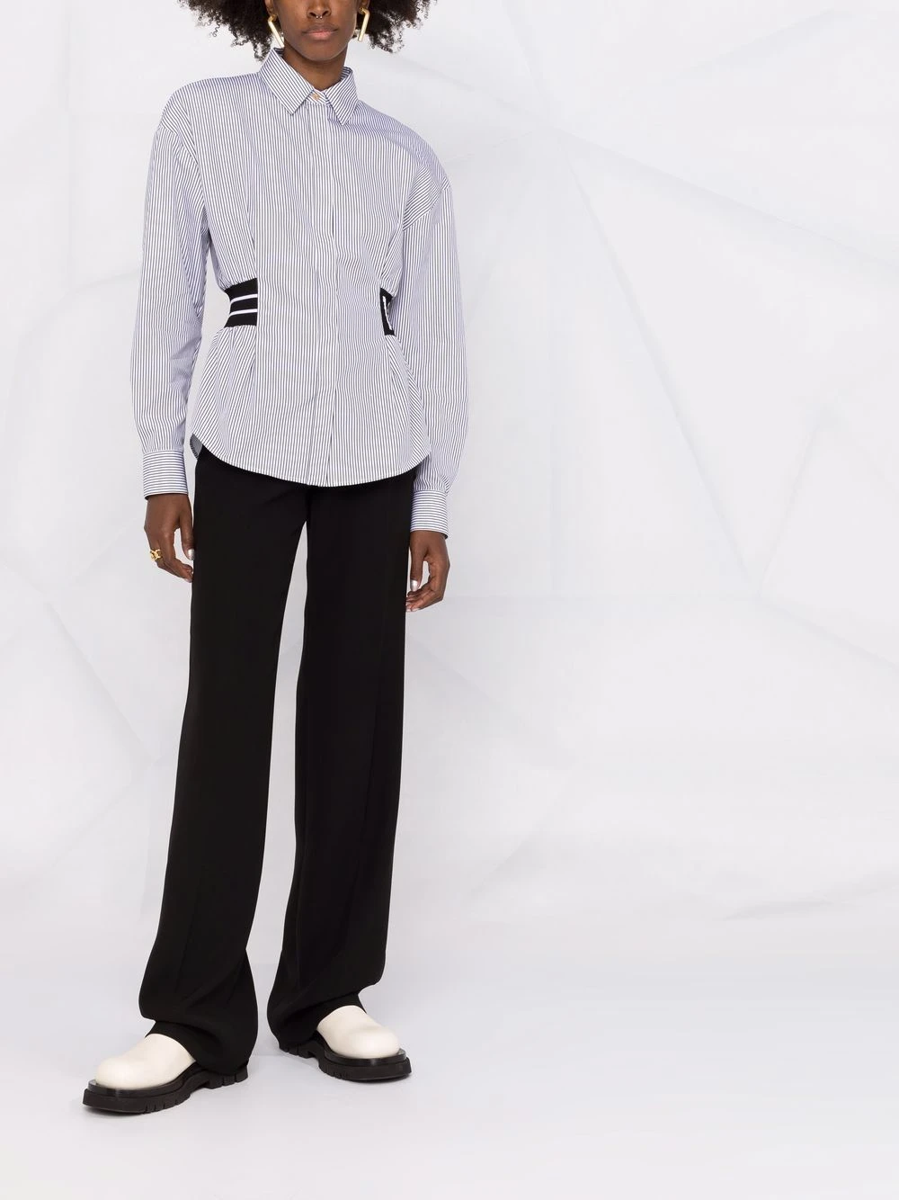 Prix Malin Versace Chemise rayée à bande logo en intarsia chemises femme 4 Versace chemise rayée à bande logo en intarsia