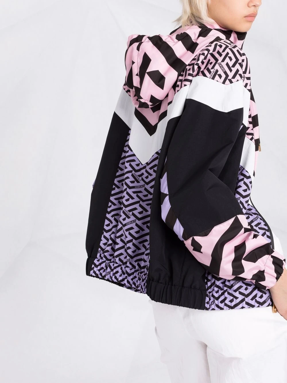 Un Tarif Préférentiel Versace Veste de sport colour block doudounes femme 5 Versace veste de sport colour block