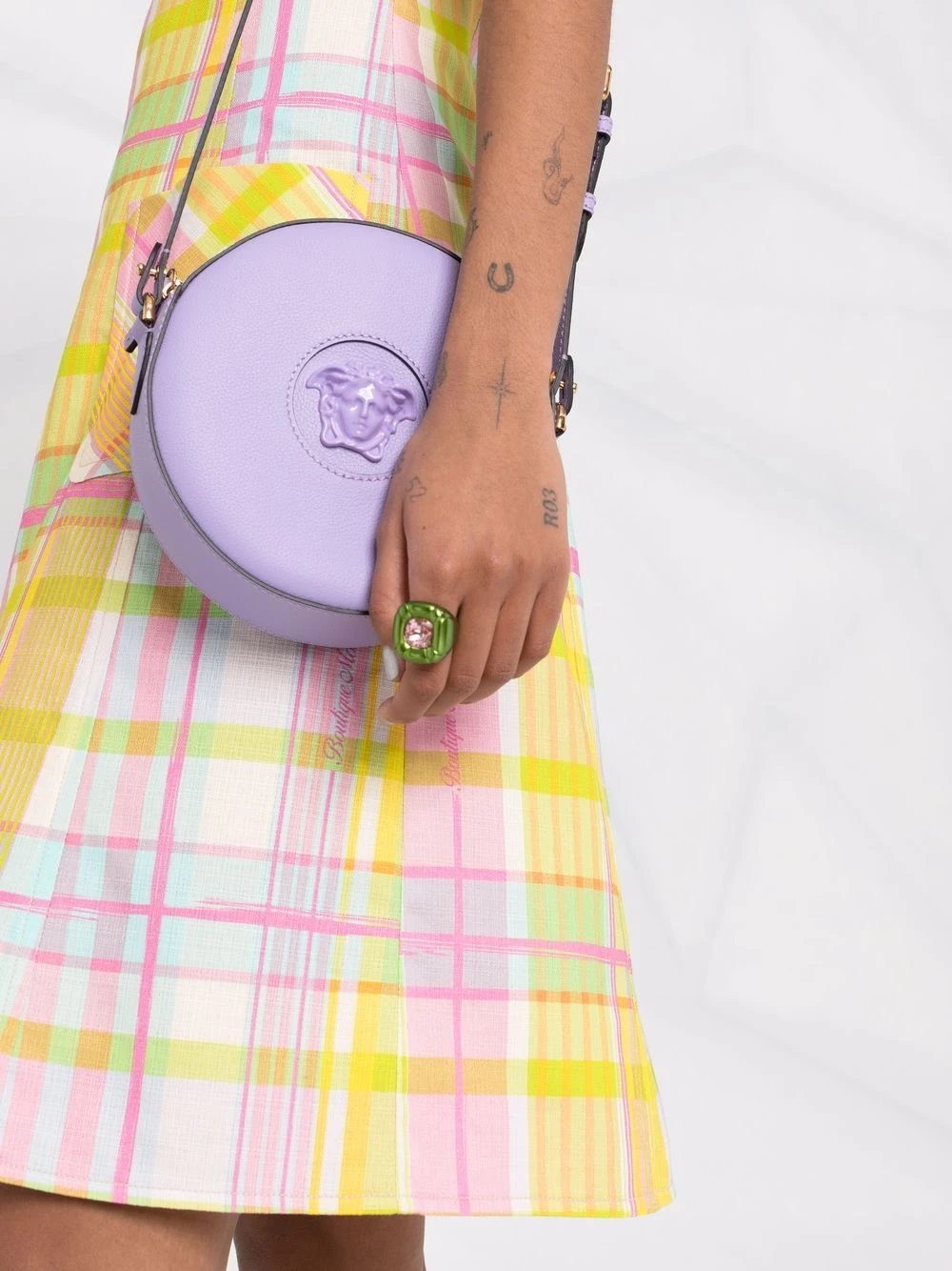 Qualité Garantie Versace Sac porté épaule La Medusa à design rond sacs à bandoulière & besaces femme 5 Versace sac porté épaule La Medusa à design rond