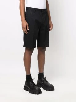 Versace Qualité Excellente Short chino à imprimé La Greca shorts chino homme 9 Versace short chino à imprimé La Greca