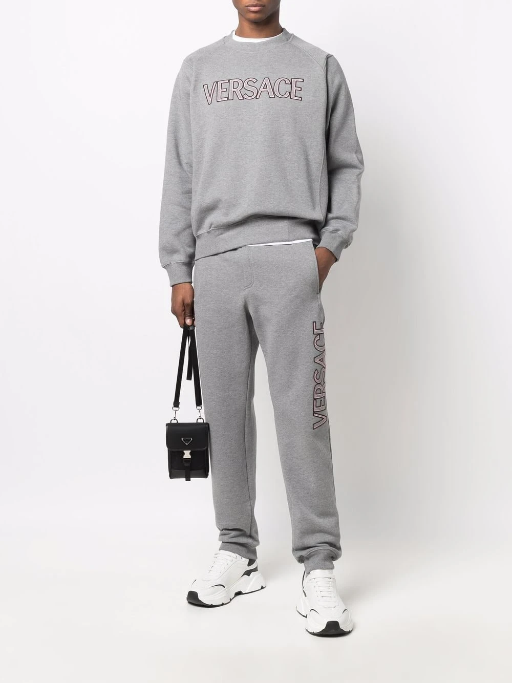 Première Qualité Versace Pantalon de jogging à logo brodé pantalons de survêtement homme 4 Versace pantalon de jogging à logo brodé