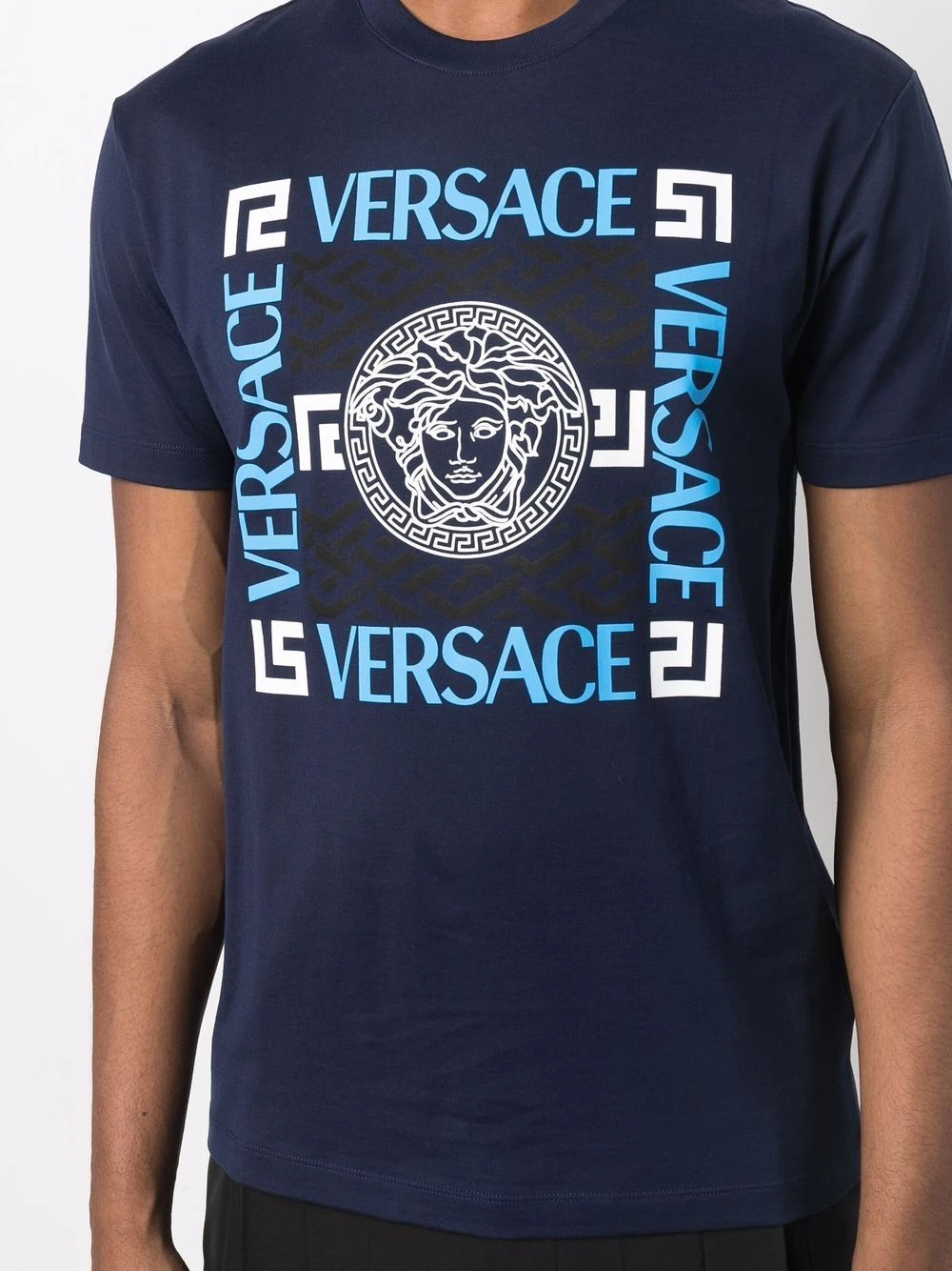 Versace Prix Jamais Vus T shirt à logo imprimé t-shirts homme 8 Versace t-shirt à logo imprimé